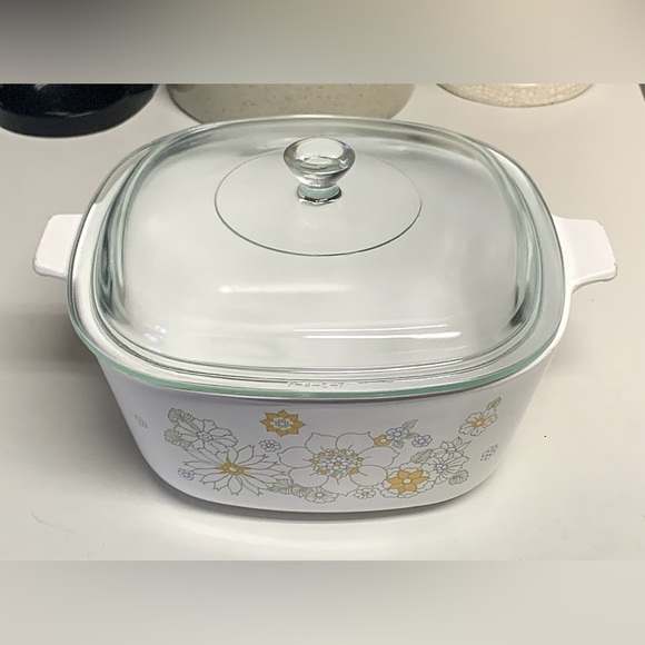 1970s Vintage Corning Ware Floral Bouquet 2.5 Qt Lidded Casserole P 2 1/2 B - Picture 14 of 16